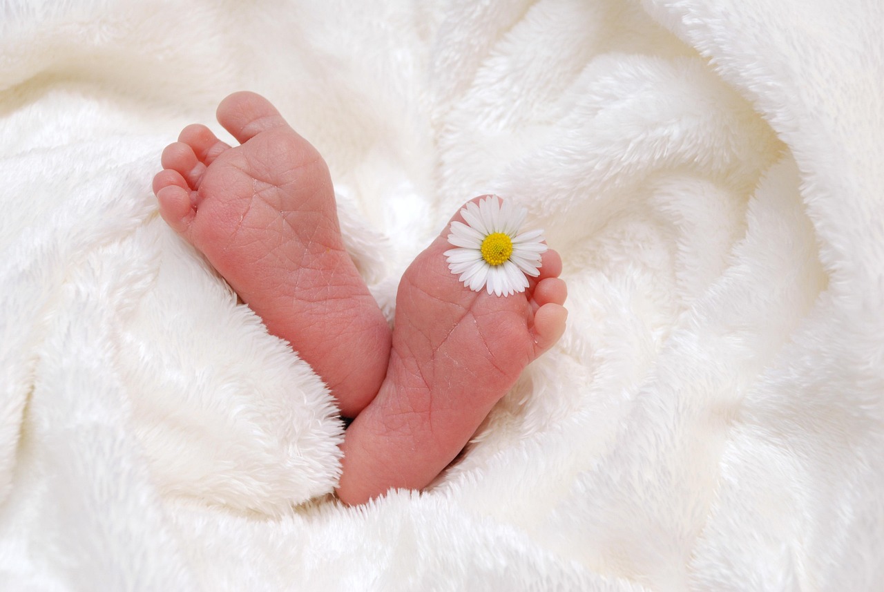 Handgemaakte babykamerdeken met unieke patronen. Handgemaakte babykamerdeken met unieke patronen.