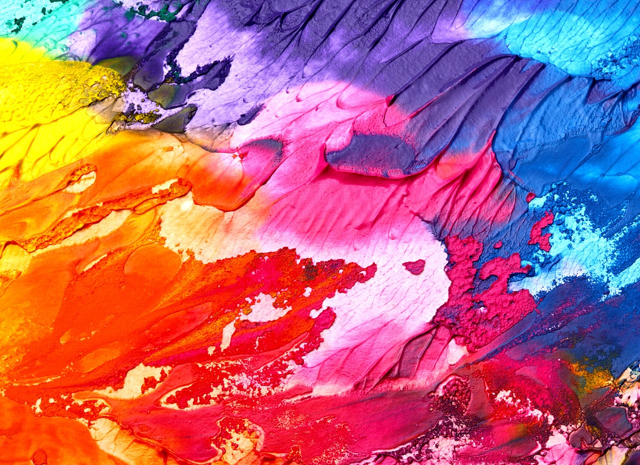 Canvas schilderij met kleurrijke abstracte vormen. Canvas schilderij met kleurrijke abstracte vormen.