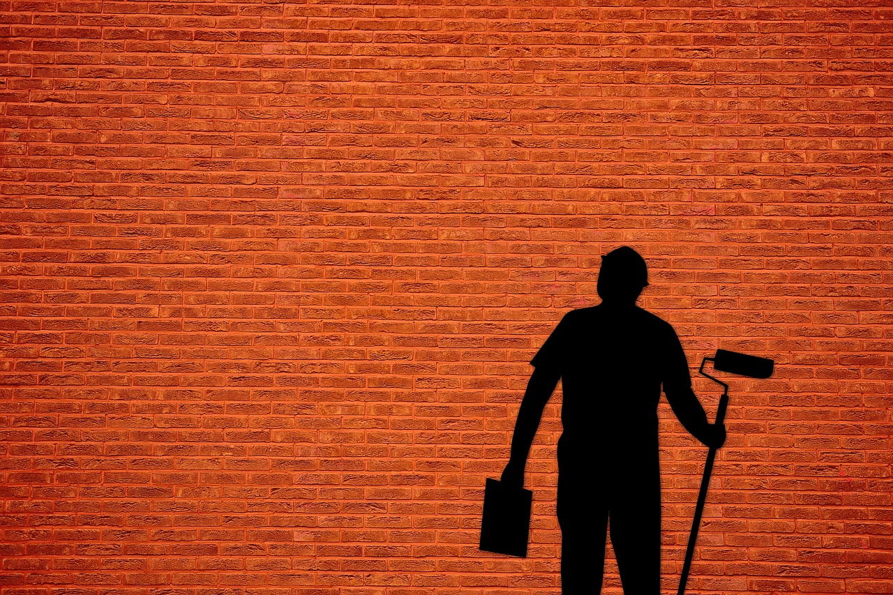 Buitenmuur van huis geschilderd met low-VOC verf.