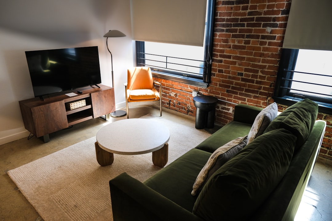 Loftinterieurs met open woon- en werkruimtes Loftinterieurs met open woon- en werkruimtes