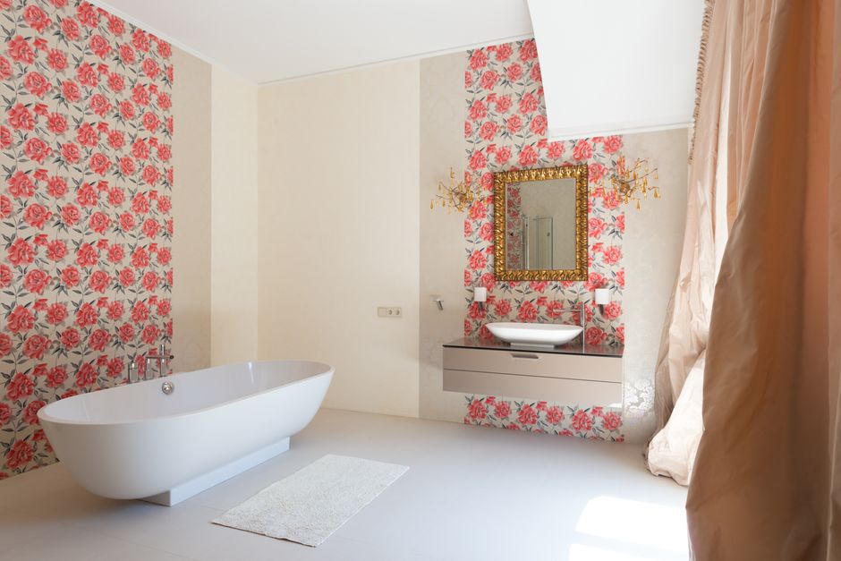 Minimalistische badkamer met elegante stickers. Minimalistische badkamer met elegante stickers.